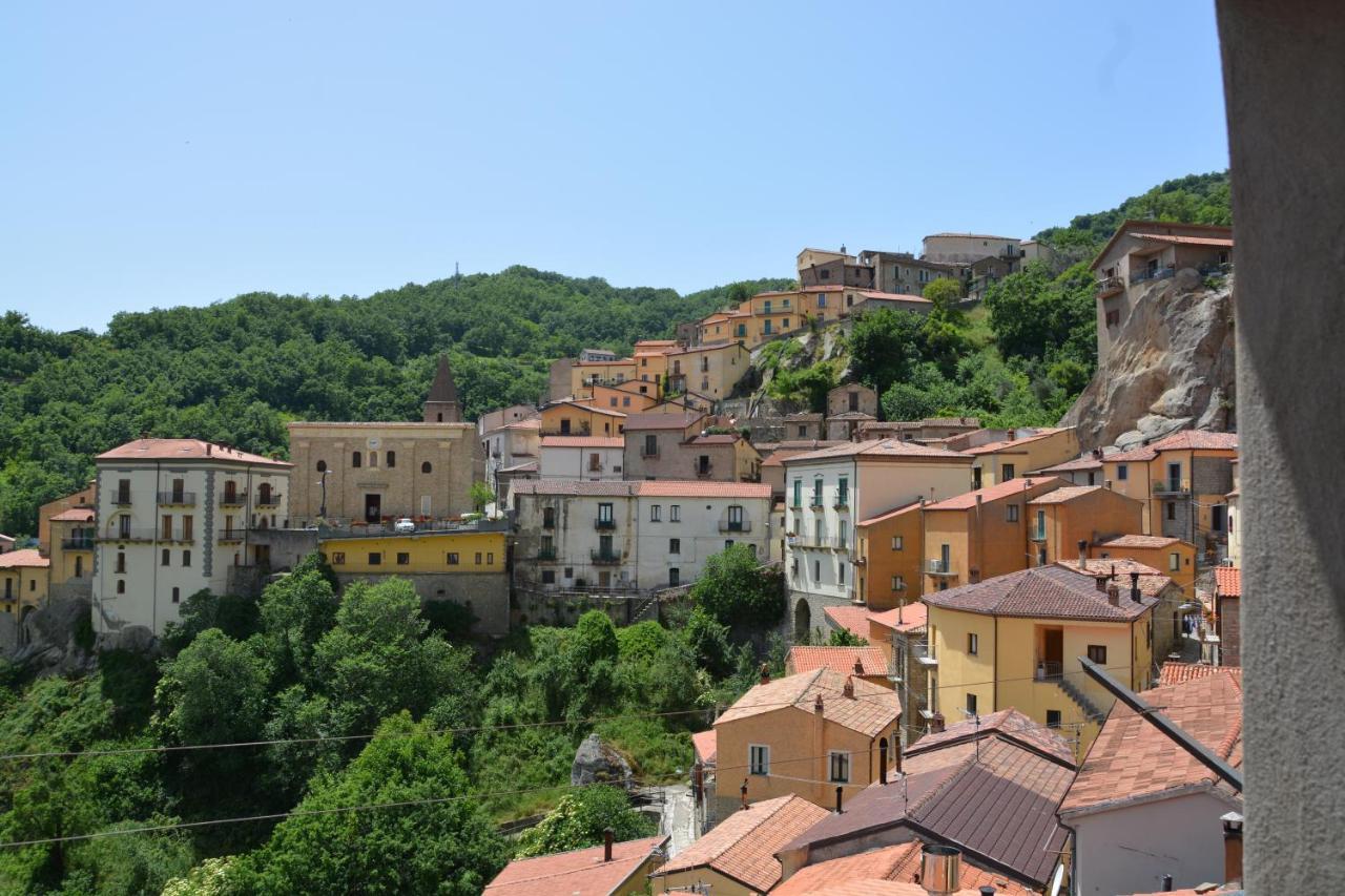 B&B Il Nido Dei Sogni Castelmezzano Exterior foto