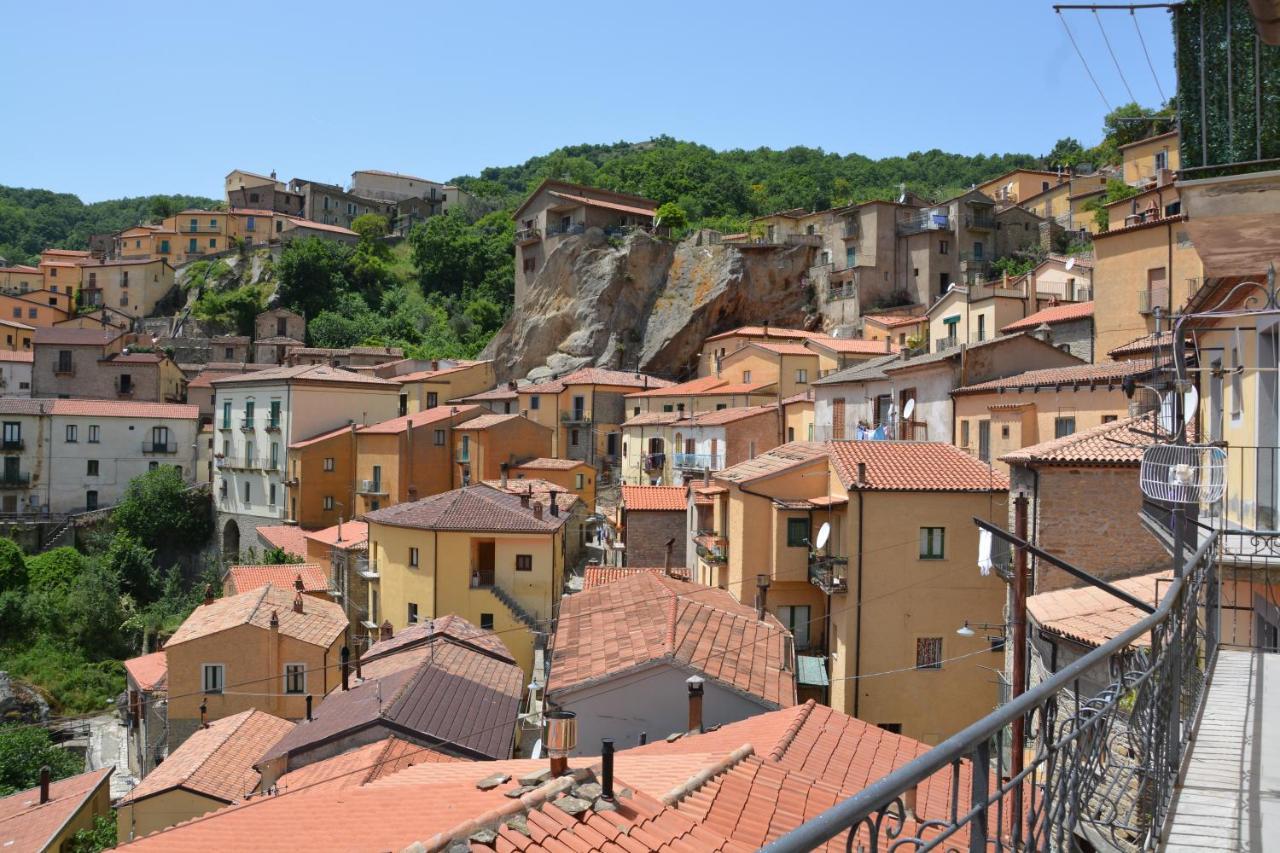 B&B Il Nido Dei Sogni Castelmezzano Exterior foto